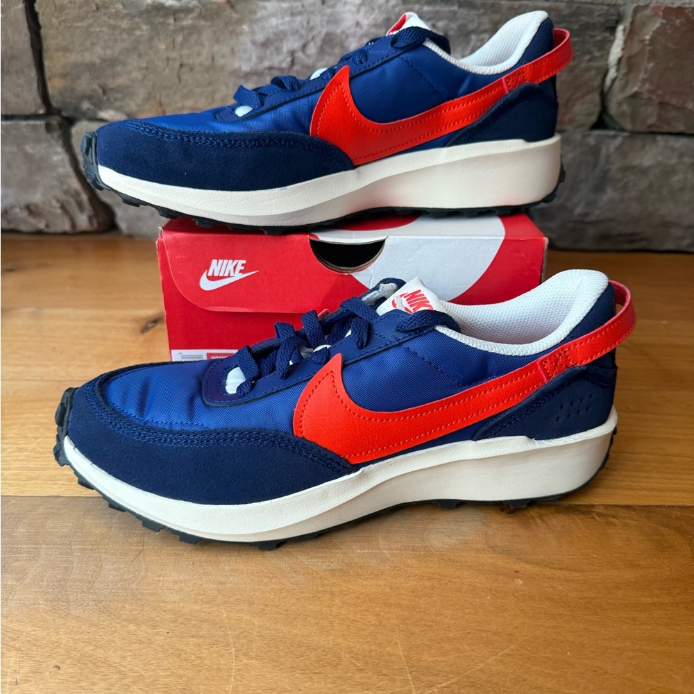 New Nike Waffle Debut athletic shoes 9W/7.5M - Picture 2 of 5